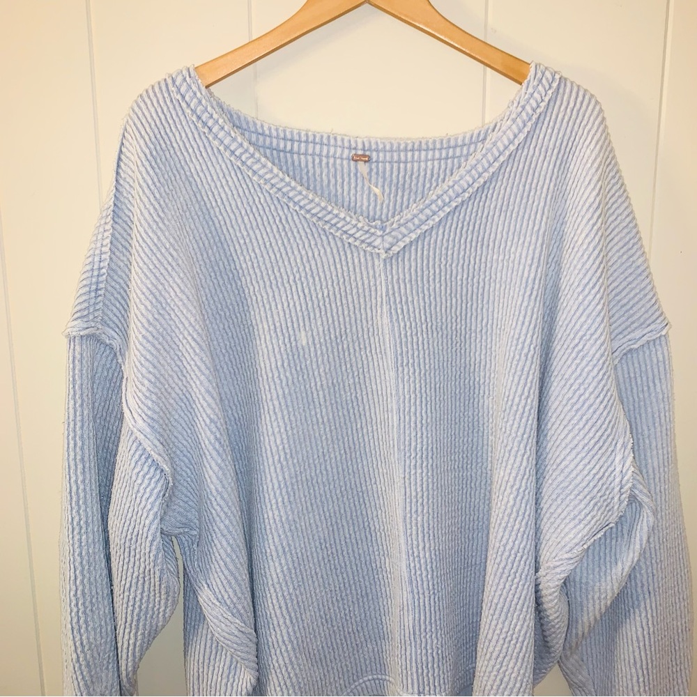 Free people Easy V sweatshirt Light Blue - Picture 2 of 6